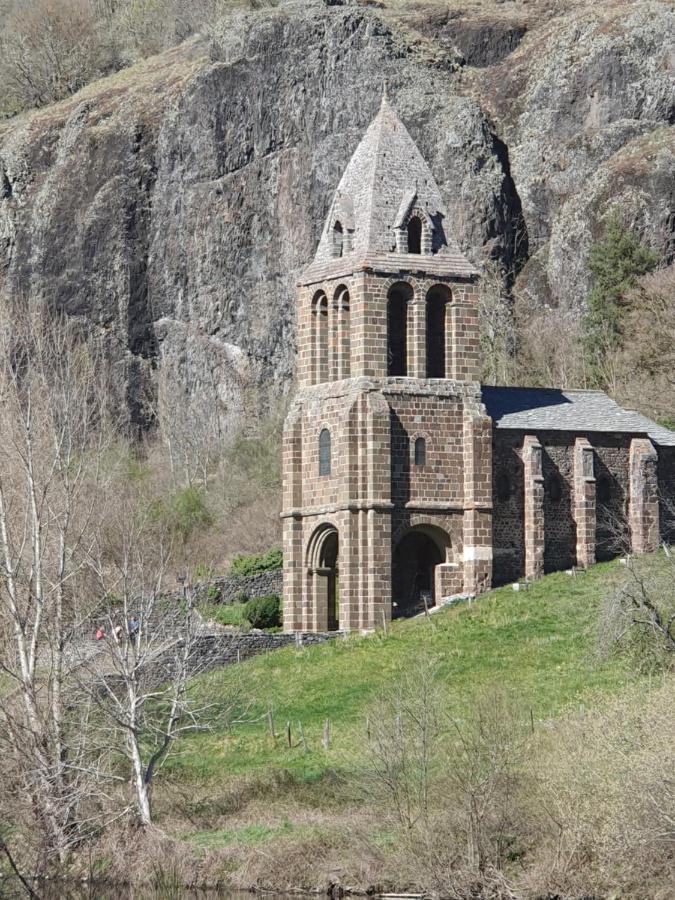 La Bourzede Daire Langeac Dış mekan fotoğraf