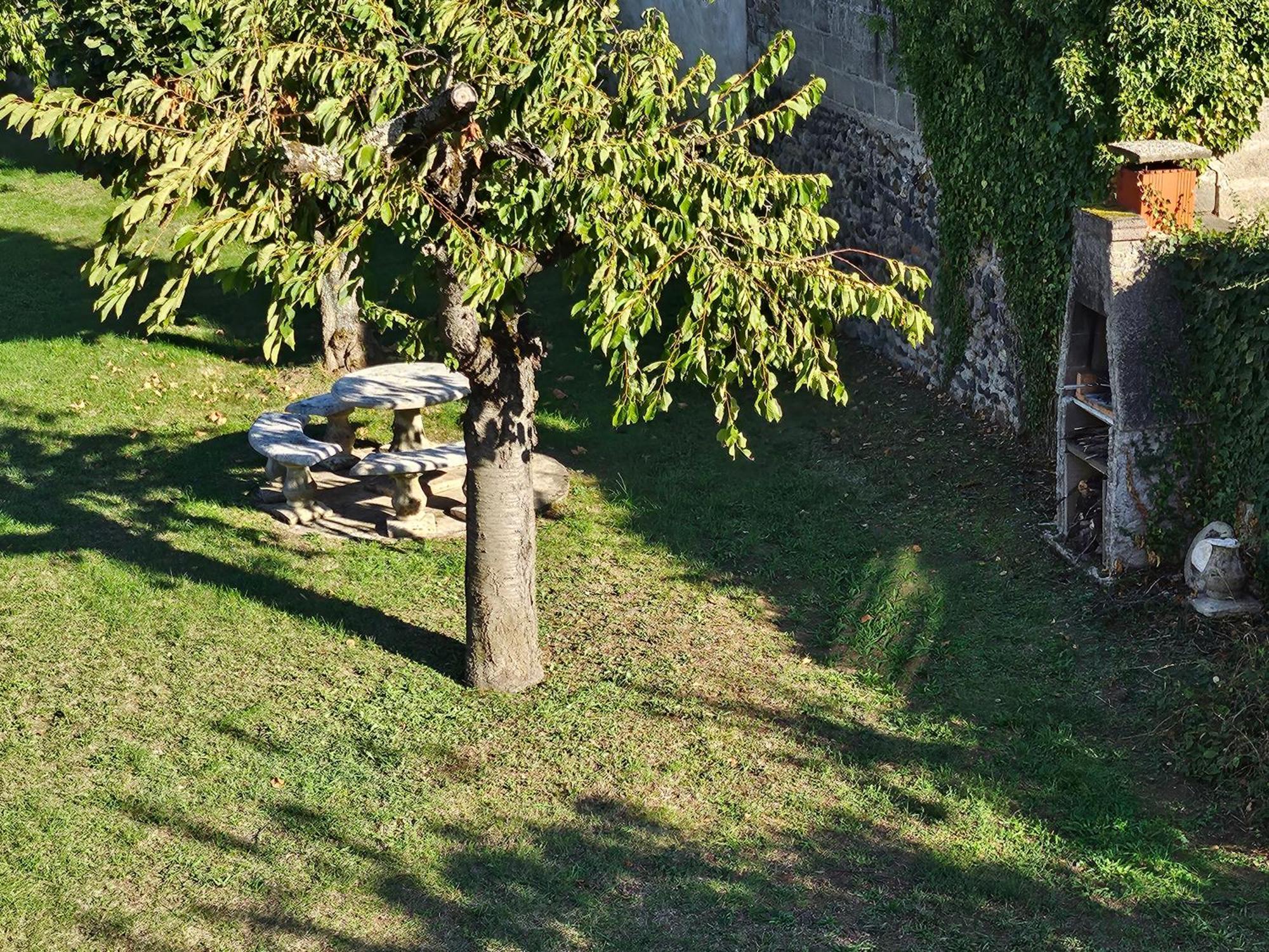 La Bourzede Daire Langeac Dış mekan fotoğraf